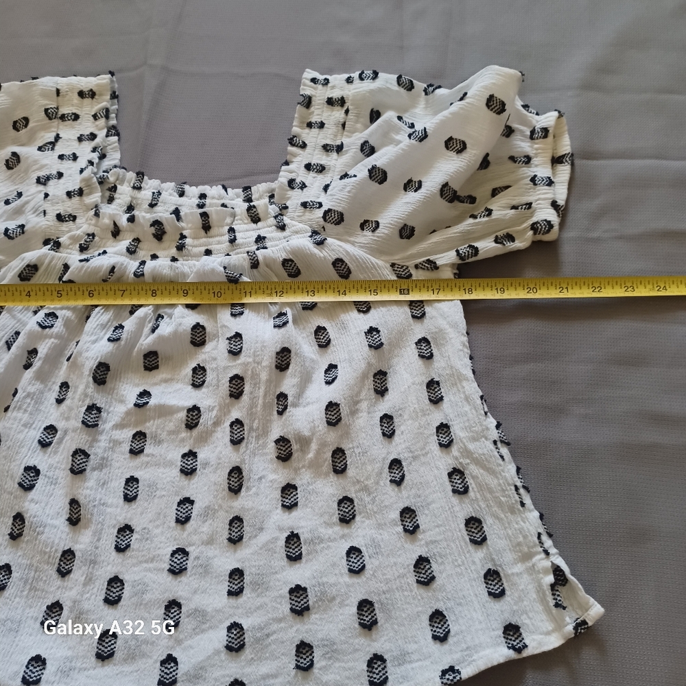 LOFT Women Size S Black and White Patterned Blouse - Picture 10 of 13